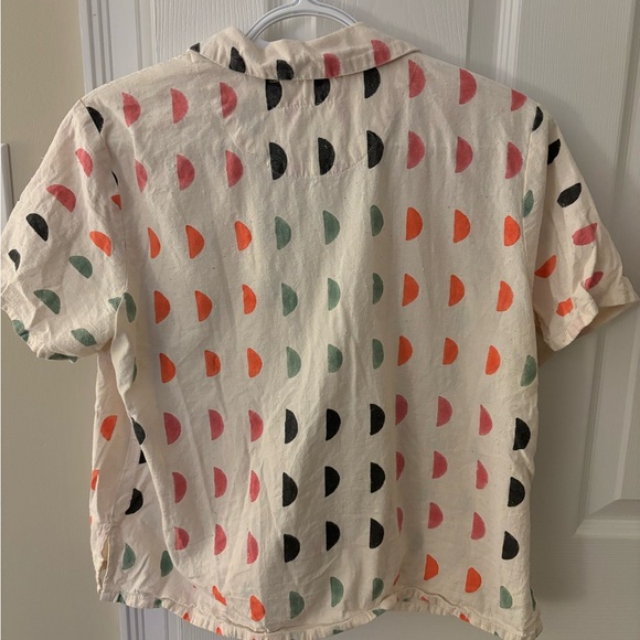 PO-EM Short-Sleeved Buttondown Top in Colormoons Blockprint Pattern - Picture 2 of 6
